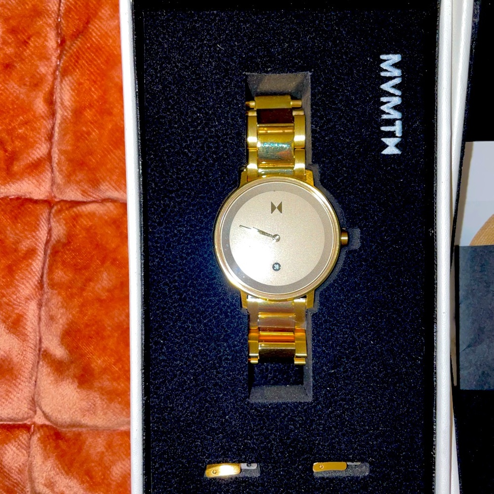 MVMT Watch w/Champagne Face